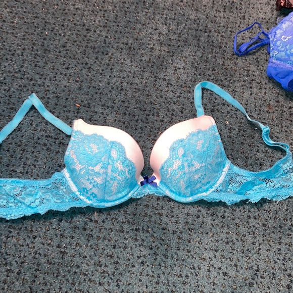 Victoria’s Secret Dream Angels Lace Push Up  Bra - Picture 2 of 5